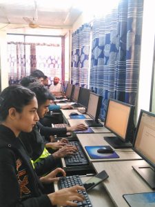কম্পিউটার ক্লাস ল্যাব